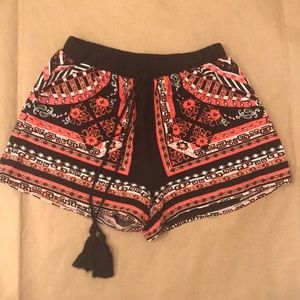 Pattern cloth shorts